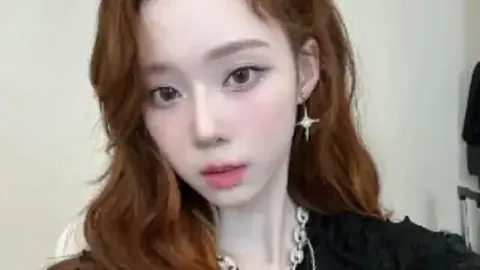 《本-福斯特展现铁闸风范，英超老将门将果断出击的智慧缩影》